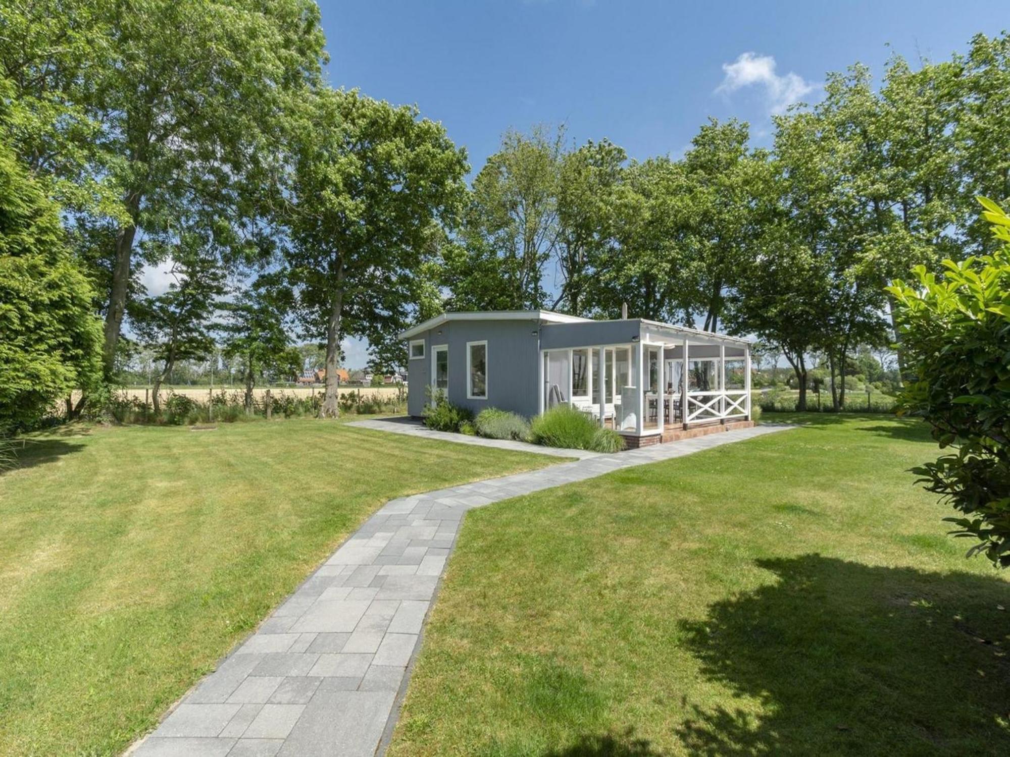 Modern Holiday Home With Large Garden Sint Maartensvlotbrug Dış mekan fotoğraf