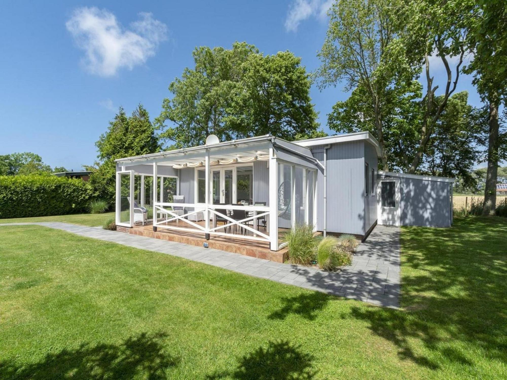 Modern Holiday Home With Large Garden Sint Maartensvlotbrug Dış mekan fotoğraf
