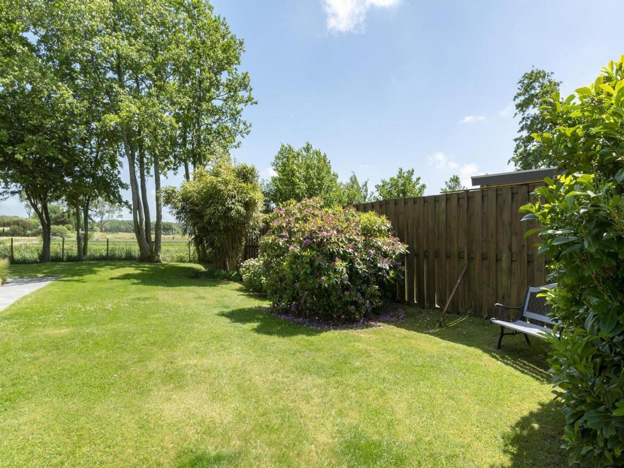 Modern Holiday Home With Large Garden Sint Maartensvlotbrug Dış mekan fotoğraf